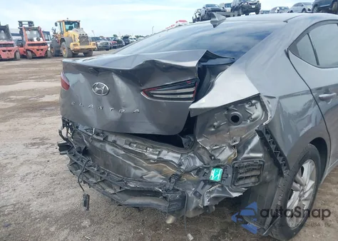 2020 Hyundai Elantra Sel z USA, uszkodzony, nr VIN 5NPD84LF2LH545528